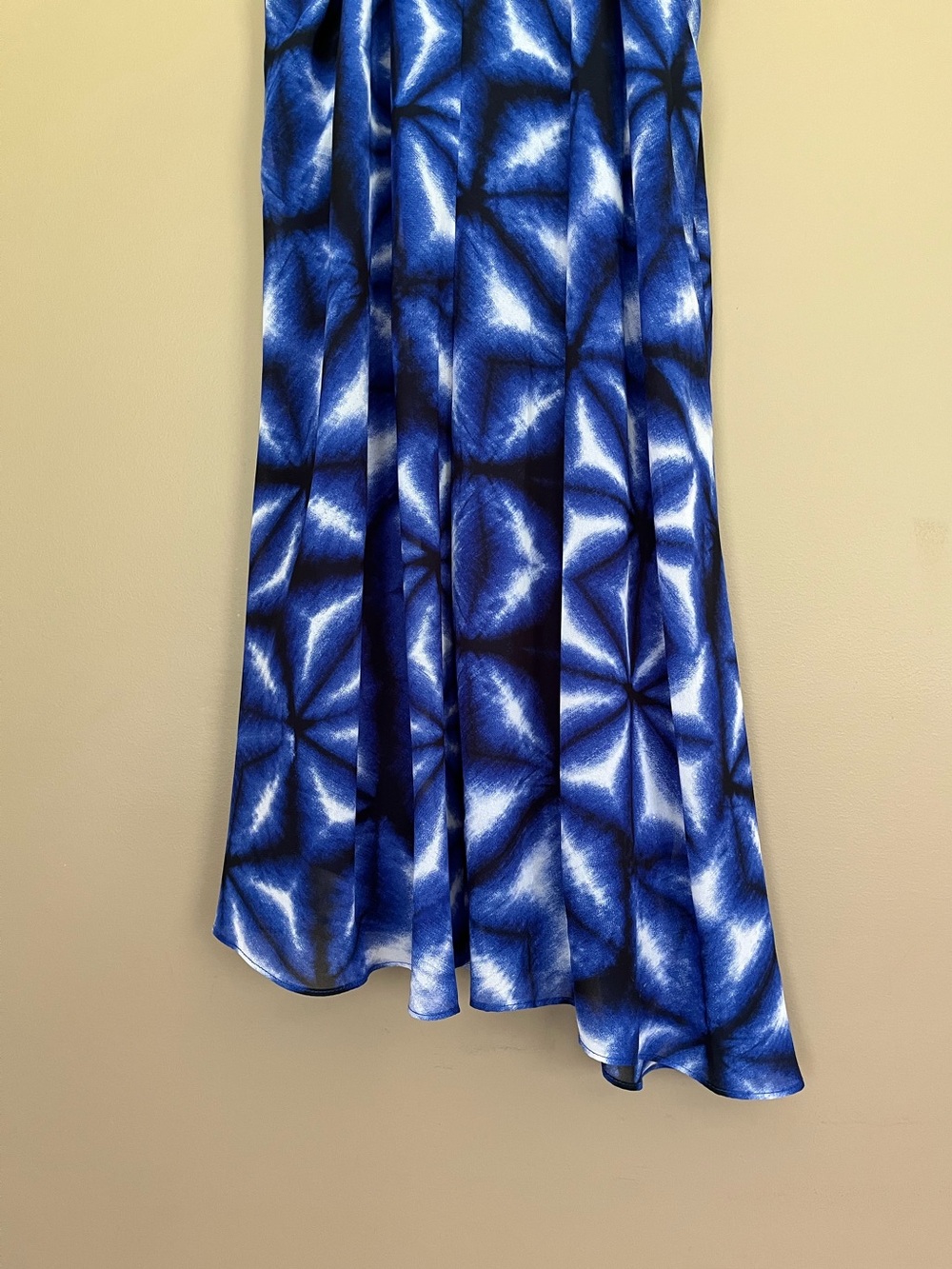 {Calvin Klein} Racerback Chiffon Trapeze Dress with Asymmetrical Hemline - 8 - Picture 7 of 11